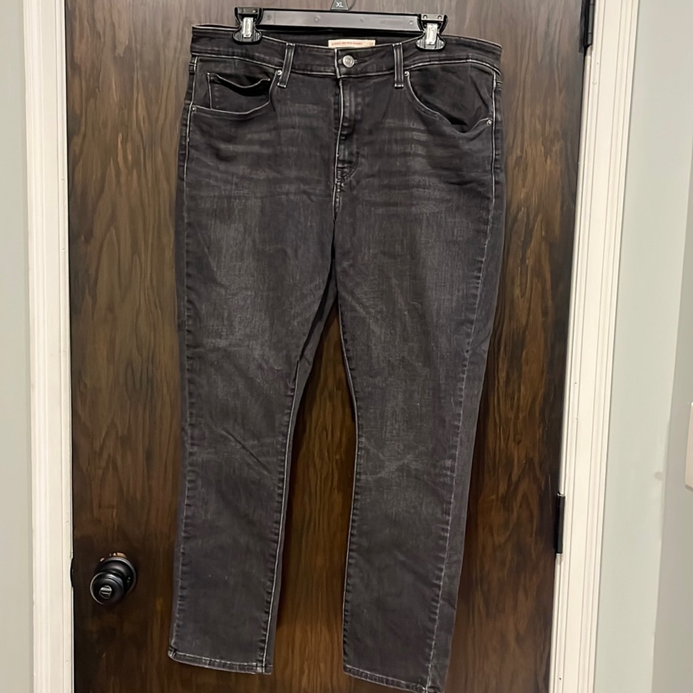 Levi’s Classic Mid Rise Skinny jeans